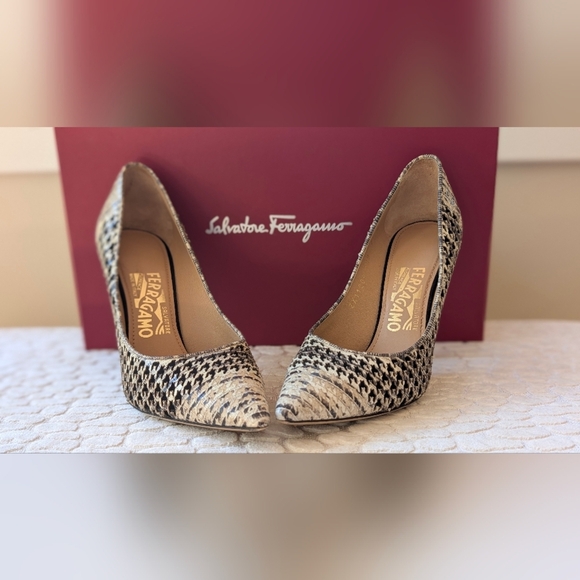 Salvtore Ferragamo Animal Print Leather Pumps Size 7 - Picture 1 of 6